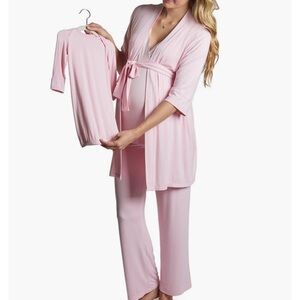 Analise During & After 5-Piece Maternity/Nursing Sleep Set for Mom & Baby
Everly